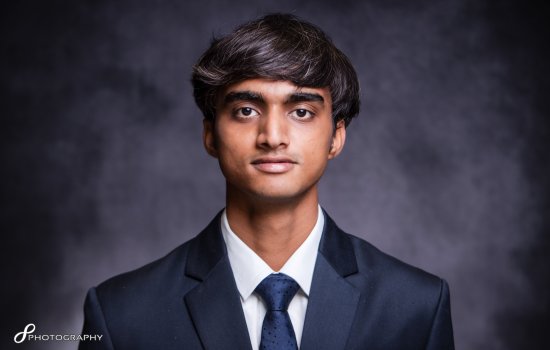 Hit Patel Headshot